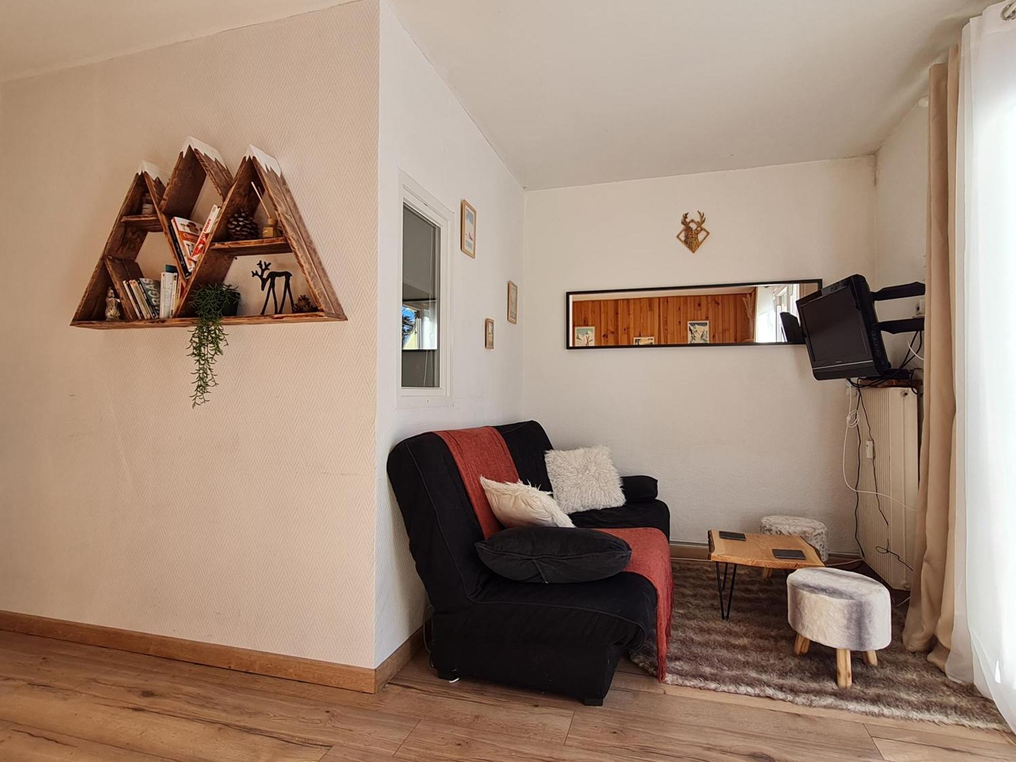 Cosy 1 Chambre, Renove Avec Terrasse Exposee Sud